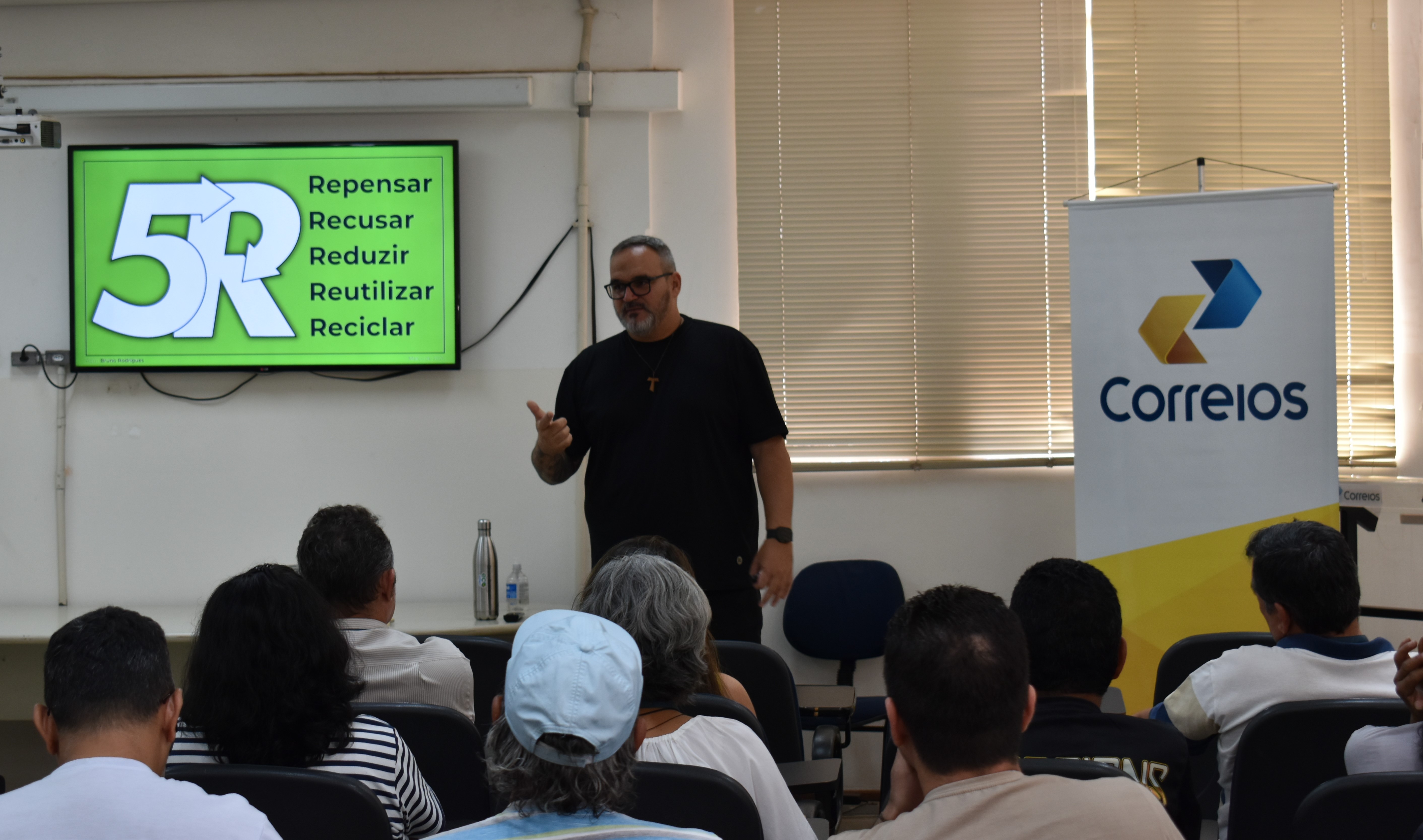 2026.03.23 - Palestra Correios MS - Lixo Zero - Bruno Rodrigues